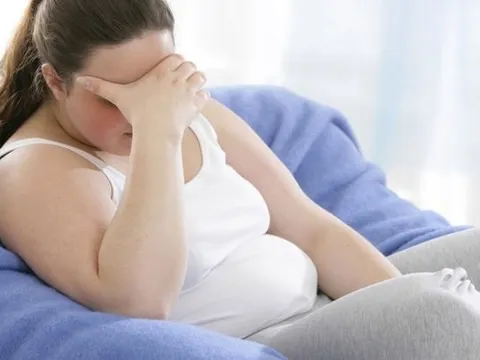 Chồng 59 tuổi tử vong vì vợ nặng 100kg ngã đè lên người: Cú vấp ngã giữa đêm đầy oan nghiệt ngay tại phòng ngủ