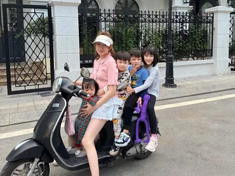 Nàng “cựu Hoa khôi” phải lòng chàng Việt Kiều, làm mẹ 4 con đẹp hút mắt, ra đường bị nhầm là sinh viên Đại học