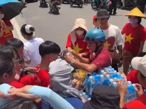 Ấm lòng những nghĩa cử chan chứa tình đồng bào trong dịp Quốc khánh 2/9