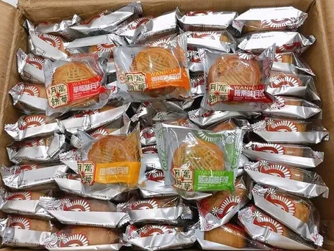 Hà Nội siết chặt kiểm tra thị trường dịp Trung thu, bảo đảm an toàn thực phẩm cho người dân