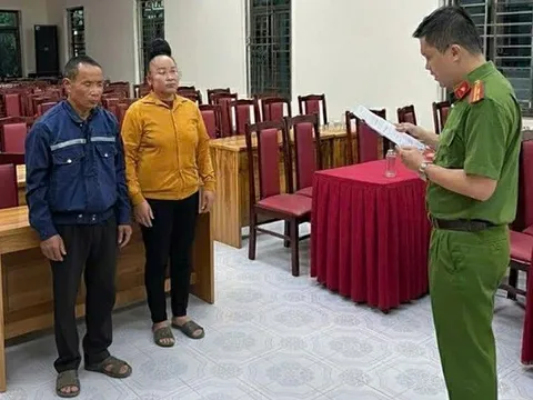 Bắt "nóng" cặp đôi Hoàng Thị Phớ và Mè Văn Pôn