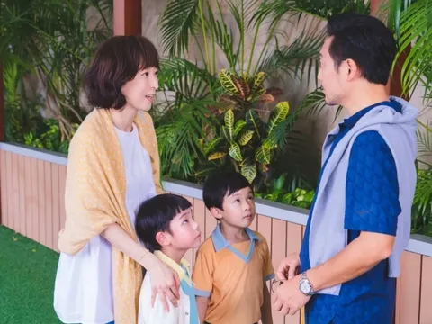 Con làm vỡ bức tượng gần 60 triệu đồng, mẹ nói 1 câu khiến chủ cửa hàng không nhận bồi thường