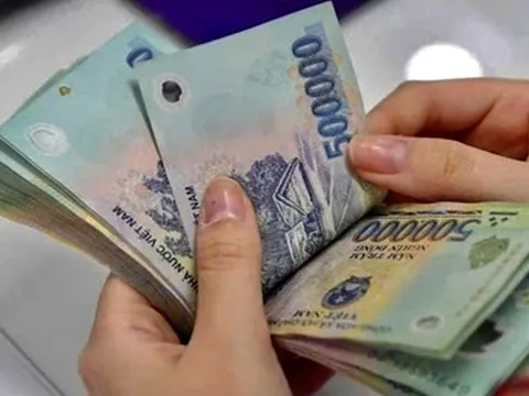 Đối tượng hưởng hệ số chênh lệch bảo lưu khi chuyển xếp lương