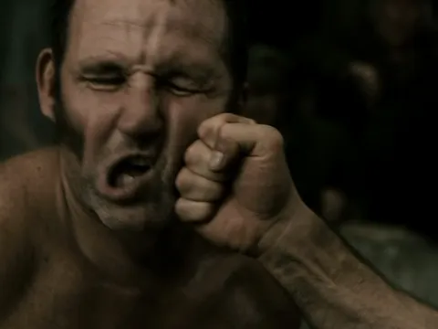 "Thách đấu" nhau sau khi say rượu và dùng ma túy, 1 công nhân xây dựng đấm bạn tử vong