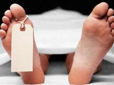 Bị bạn gái nhẫn tâm nhốt ngoài ban công giá rét trong tình trạng khỏa thân, người đàn ông tử vong thương tâm