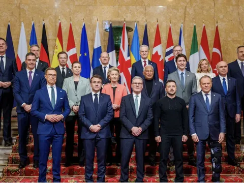 Sự "chia rẽ" của châu Âu trong việc triển khai quân đội đến Ukraine