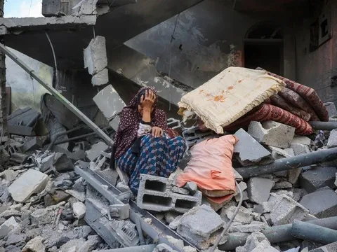 Israel tái không kích Gaza khiến hơn 400 người thiệt mạng: "Đàm phán sẽ chỉ diễn ra dưới làn đạn"