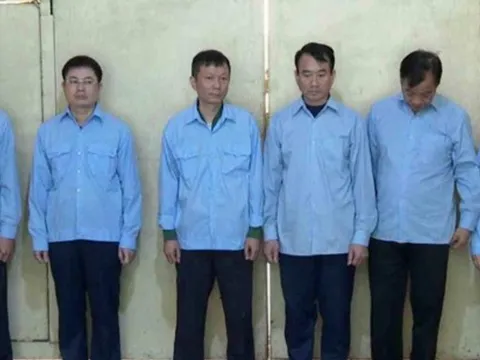 Tạm giữ hai chủ tịch phường ở Hà Nội để điều tra về hành vi Nhận hối lộ