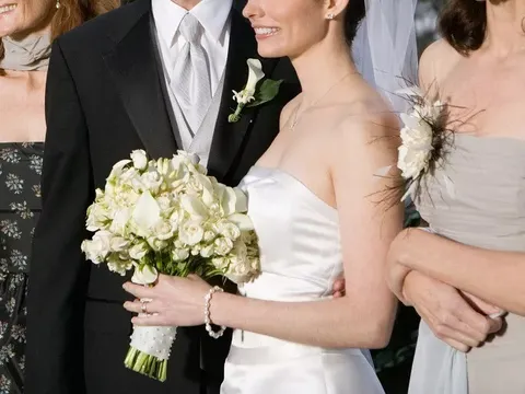 Mẹ cô dâu cấm mẹ chú rể tham dự lễ cưới: "Tôi thực sự ghét người phụ nữ này"