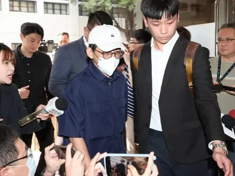 Từ danh hài nổi tiếng Đài Loan (Trung Quốc) đến kẻ ấu dâm: Tội lỗi được phơi bày qua hàng nghìn hình ảnh và video