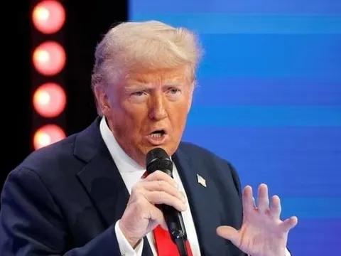 Nếu Iran không đạt thỏa thuận hạt nhân, ông Trump sẽ đánh bom và áp thuế bổ sung