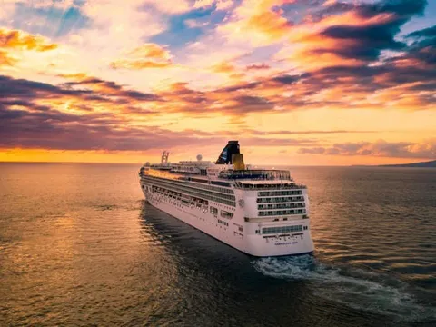 Chỉ vì 1 cơn ghen, chuyến du thuyền suýt hoá thảm hoạ