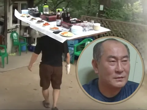 Dùng đầu “cân” cả bàn ăn nặng gần 40kg, chủ quán khiến mạng xã hội "dậy sóng"