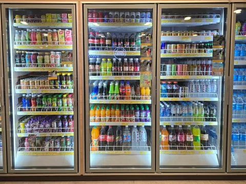 Bác sĩ cảnh báo loại nước uống quen thuộc có thể “nuôi” tế bào ung thư mà bạn không ngờ tới