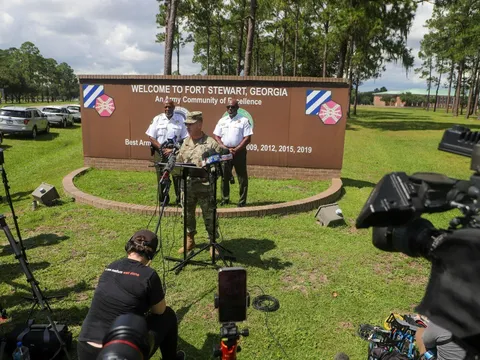 Lính Mỹ nổ súng bắn 5 đồng đội ngay trong căn cứ, Tổng thống Trump lên tiếng chỉ đạo xử lý