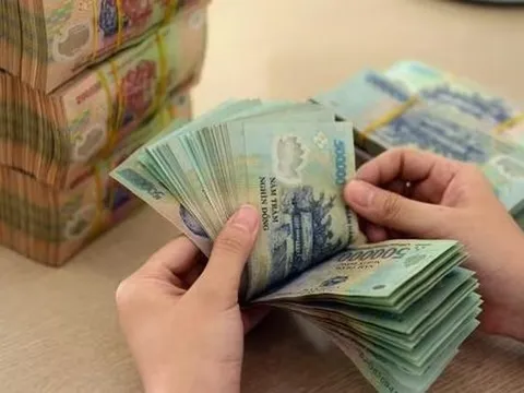 Bộ Nội vụ hướng dẫn thực hiện chế độ tiền lương, bảo lưu phụ cấp 6 tháng cho cán bộ công chức sau sáp nhập năm 2025, 2 loại phụ cấp nào chưa có quy định mới?