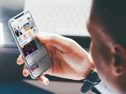 Mất gần 2 tỷ đồng vì mua đồ chơi tình dục trên "web đen"