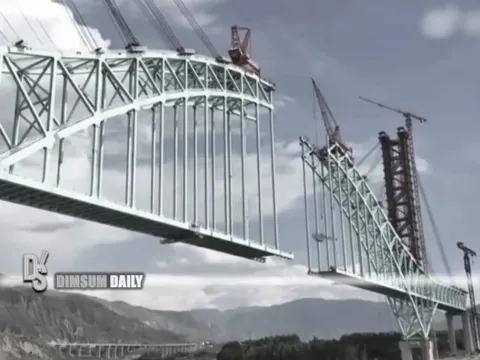 Sự cố đứt cáp nghiêm trọng tại công trình cầu đường sắt Tứ Xuyên – Thanh Hải khiến nhiều công nhân thiệt mạng