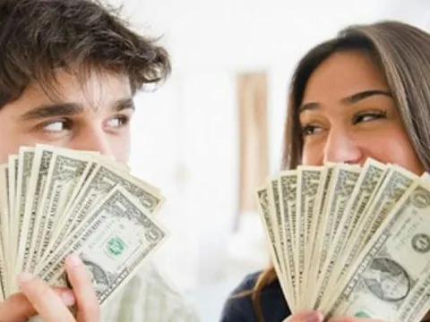Chồng từng giàu có, tôi hạnh phúc trong nhung lụa, nhưng khi anh thất nghiệp, tôi lại bỏ đi và mãi mãi day dứt vì quyết định ấy
