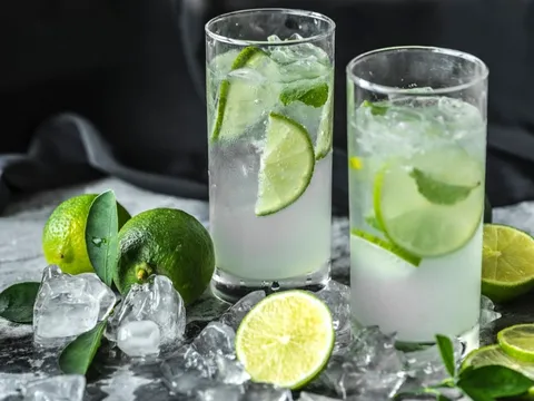 Chỉ mất vài phút buổi sáng, bạn có thể pha 5 thức uống tốt cho thận mà bác sĩ khuyên dùng