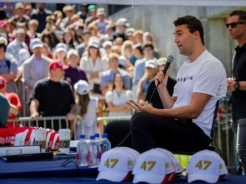 Sau 33 giờ truy lùng căng thẳng, nghi phạm sát hại nhà hoạt động Charlie Kirk đã bị bắt giữ