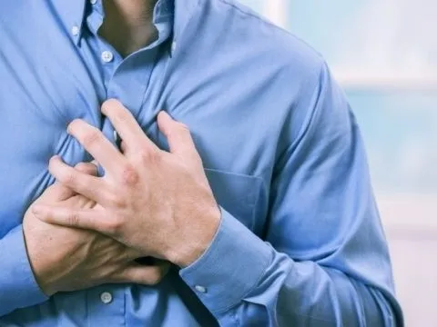 Nhắn tin cho sếp xin nghỉ một ngày vì sức khỏe, người đàn ông tử vong ngay tại nhà chỉ sau ít phút