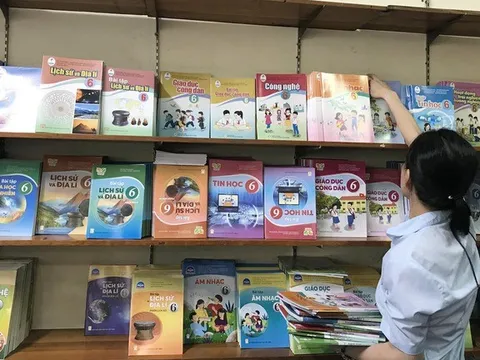 Từ năm học 2026-2027, Chính phủ thống nhất thực hiện một bộ sách giáo khoa