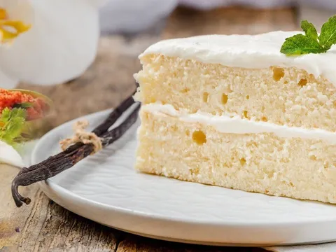 Bé trai 7 tuổi tử vong bí ẩn sau khi ăn chiếc bánh mang từ nhà, đó là bánh gì?