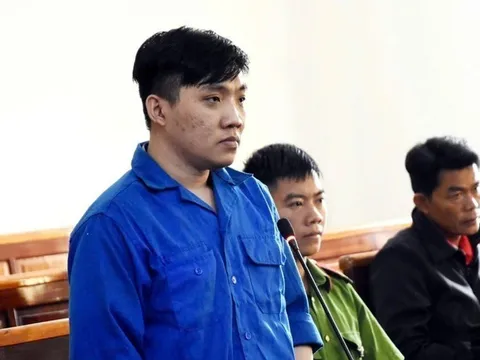Xét xử vụ tài xế xe tải cán hai lần qua người đi xe máy: Bị cáo Đỗ Minh Tân biện minh “tưởng cán trúng đá”