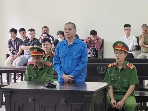 Hoàng Duy Quang nhận bản án 20 năm tù vì tàng trữ gần 2.000 viên thuốc lắc