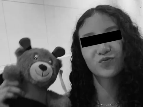 Bé gái 14 tuổi tử vong thương tâm, người cha đau đớn tố mẹ và bác sĩ đã bí mật làm điều này với con