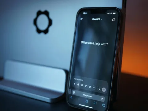 Tin vào lời tiên đoán hôn nhân sóng gió từ... ChatGPT, người vợ nằng nặc đòi ly hôn chồng