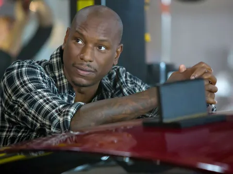 Ngôi sao “Fast & Furious" bị cảnh sát điều tra, phát lệnh bắt giữ