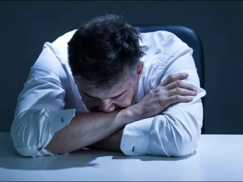 Đằng sau những lời ngọt ngào của mối tình "mập mờ" là sự thật khiến tôi sợ hãi