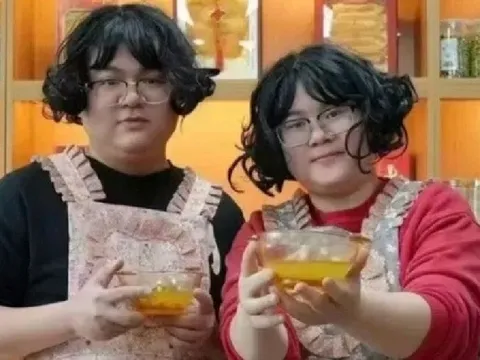 Tướng phu thê của cặp vợ chồng trẻ khiến dân mạng ngỡ ngàng vì giống nhau “như hai giọt nước”