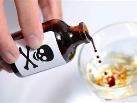 Người cha 35 tuổi đầu độc hai con rồi tự tử: Bi kịch đau lòng sau cái chết của vợ