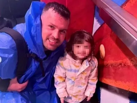 Đau lòng: Bé gái 3 tuổi tử vong thương tâm vì cha bỏ quên trong ô tô giữa trời nắng nóng suốt 3 tiếng đồng hồ