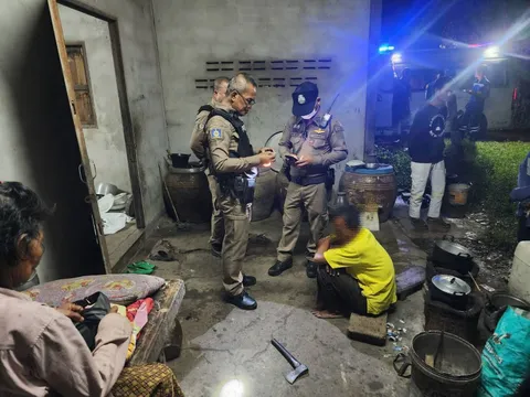 Em trai dùng rìu tấn công anh rể vì không chịu nổi cảnh chị gái bị bạo hành