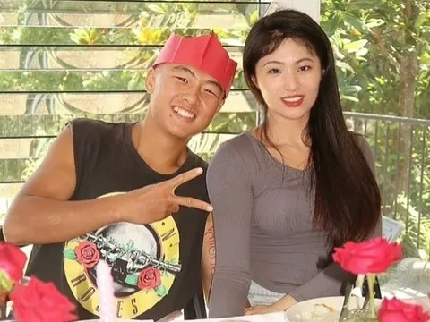 "Tôi không xứng đáng làm chồng cô ấy": Võ sĩ trẻ bật khóc tuyên bố ly hôn vợ vì lý do không ai ngờ
