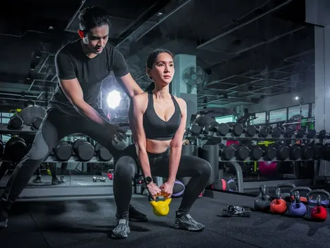 Phòng gym "chơi lớn" treo thưởng xe sang Porsche cho ai giảm 50kg trong 3 tháng: Chuyên gia cảnh báo điều nguy hiểm này