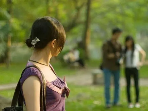 Ngày tôi nhận ra mình thích người yêu cũ của bạn thân, tôi phải đối mặt với lựa chọn không ai dám chọn