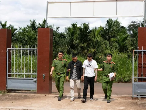 Tạm giữ hình sự Nguyễn Văn Sang và đồng bọn