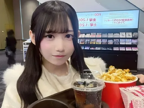 Sự nghiệp của nữ idol 17 tuổi xinh đẹp bỗng "tiêu tùng" chỉ vì 1 bức ảnh