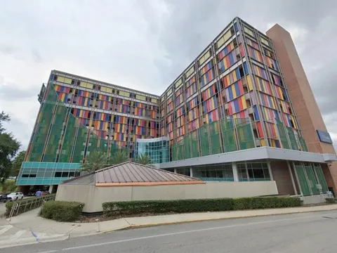 Bé trai 2 tuổi mất mạng chỉ vì một dấu phẩy bị xóa trong đơn thuốc