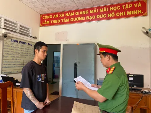 Bắt Kiến An (SN 2004), đối tượng "giở trò đồi bại" với bé gái 14 tuổi