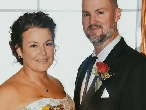 Người đàn bà đa tình và mũi tiêm bí ẩn đẩy chồng vào chỗ chết