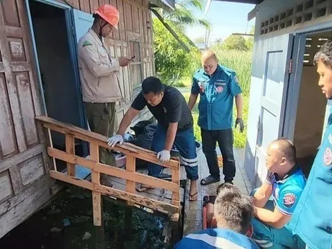 Hai mẹ con bị điện giật, tử vong thương tâm trong ngôi nhà ngập nước