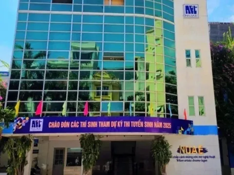 Vụ sinh viên phản ánh tiền tập luyện A80 thấp hơn hẳn các trường khác: Nhà trường hứa đối thoại, Hiệu trưởng nói gì?