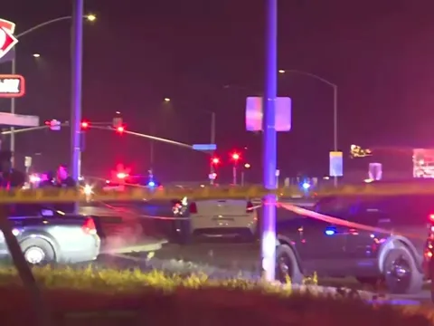 Nổ súng tại tiệc sinh nhật ở bang California khiến ít nhất 14 người thương vong