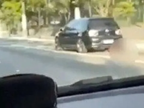 Clip: Người phụ nữ bị bạn trai cũ đâm xe và kéo lê hơn 1km, phải cắt bỏ 2 chân